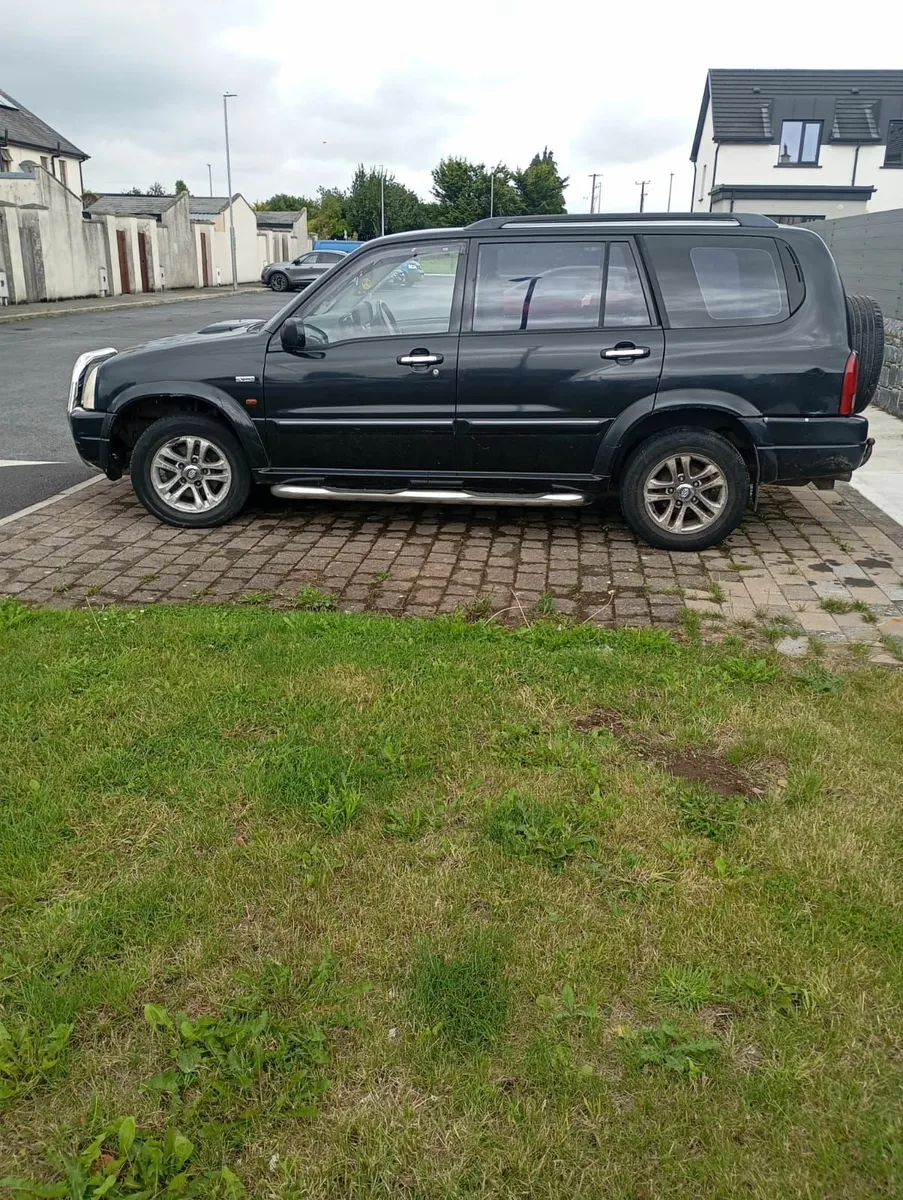 Suzuki Grand Vitara 2004 - Image 1