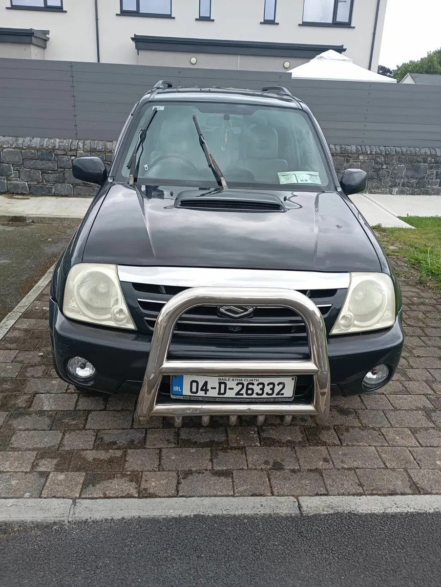 Suzuki Grand Vitara 2004 - Image 2
