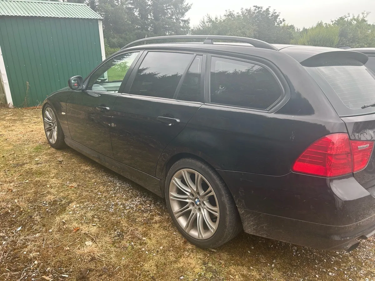 BMW 318D touring - Image 4