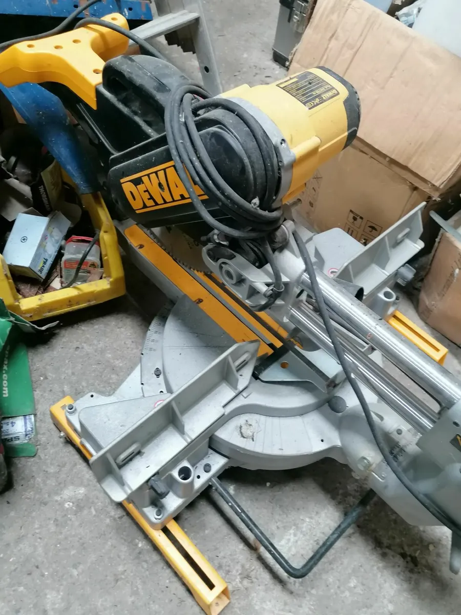 Wood work machines and hand held tools - Image 1