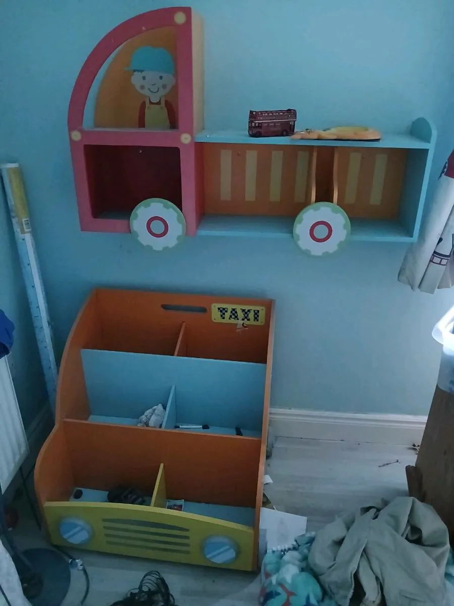 Children's bedroom furniture