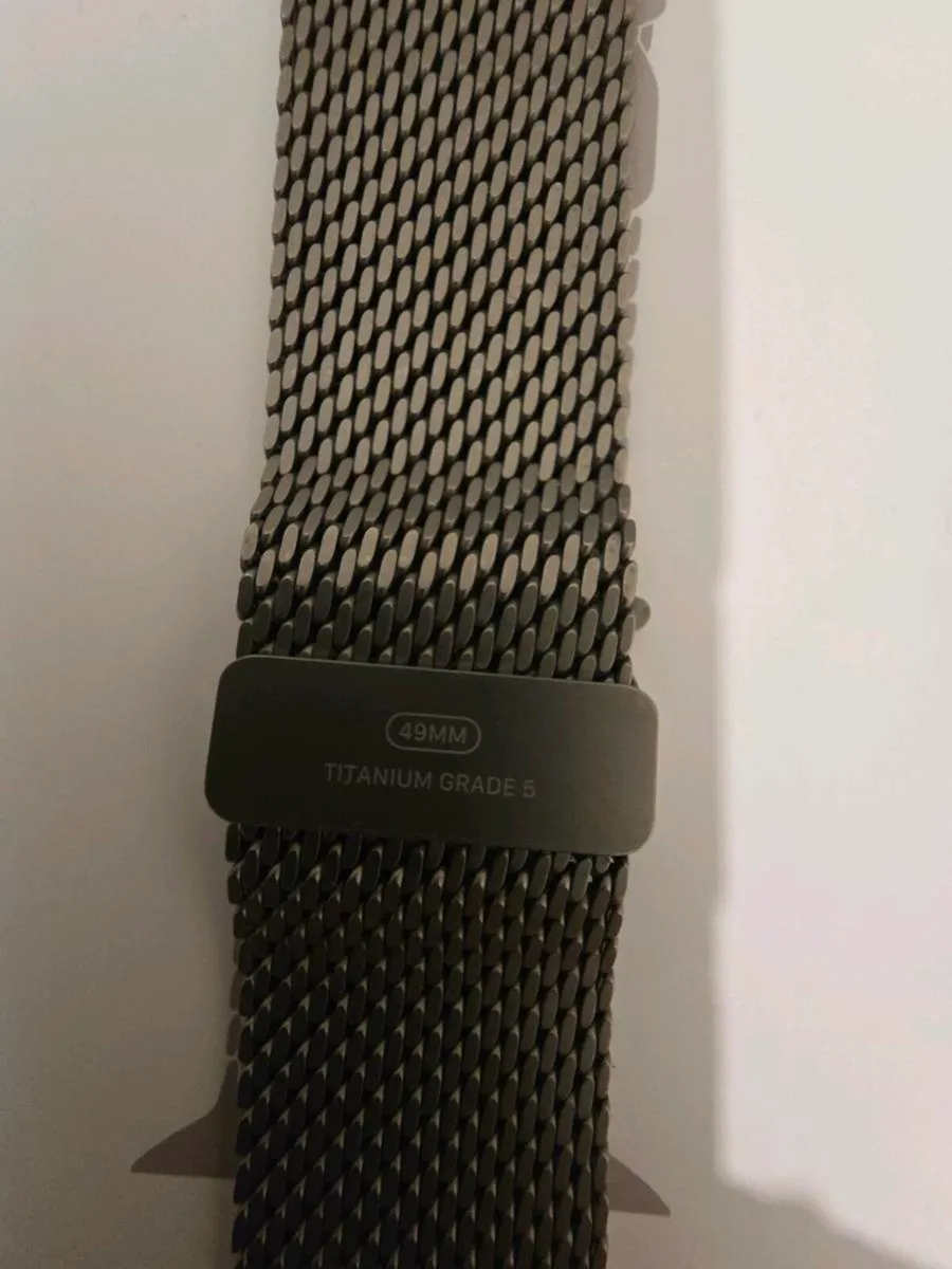 Apple Titanium Milanese loop strap (49mm) - Image 1