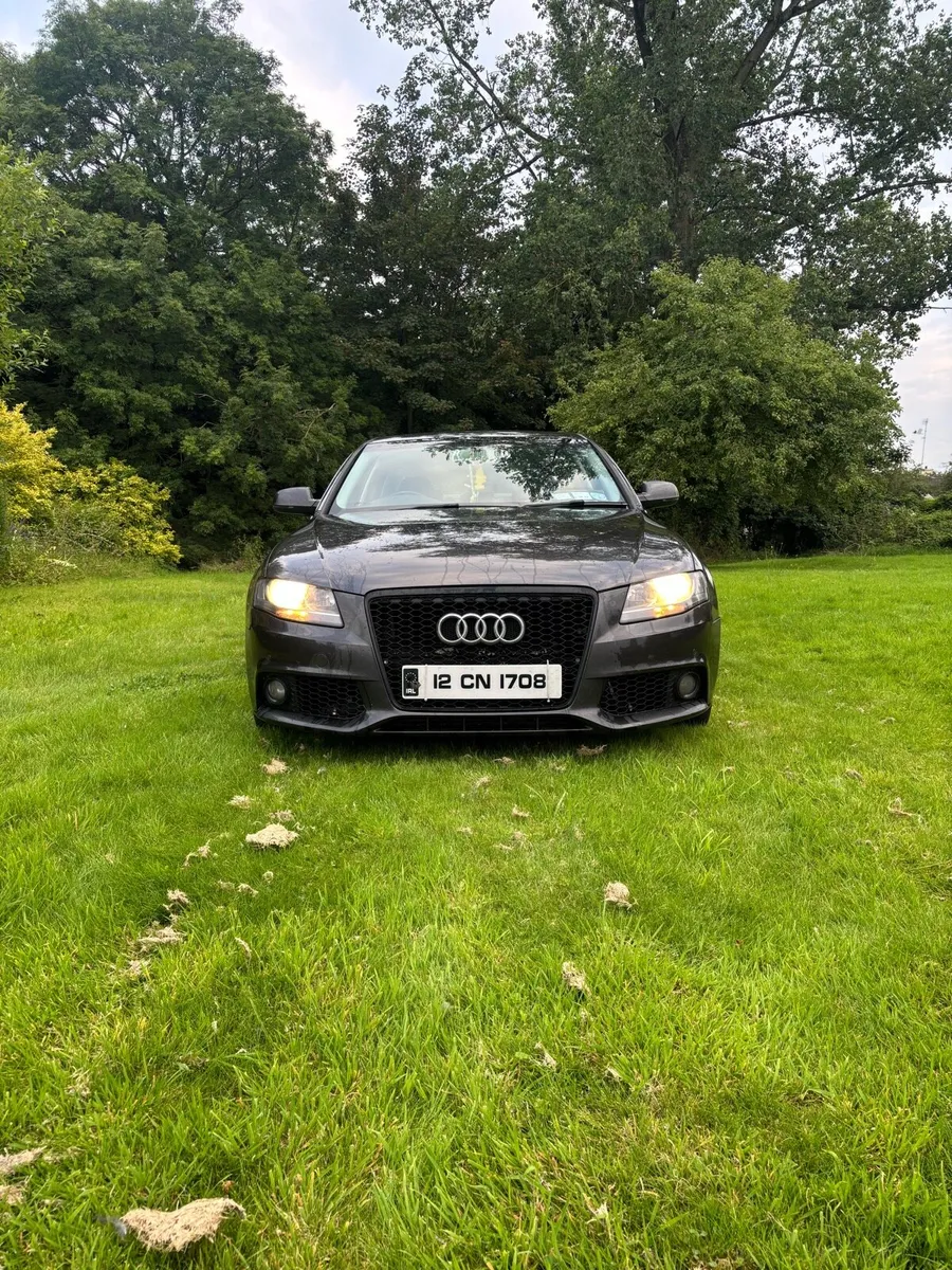 2012 Audi A4 - Image 2
