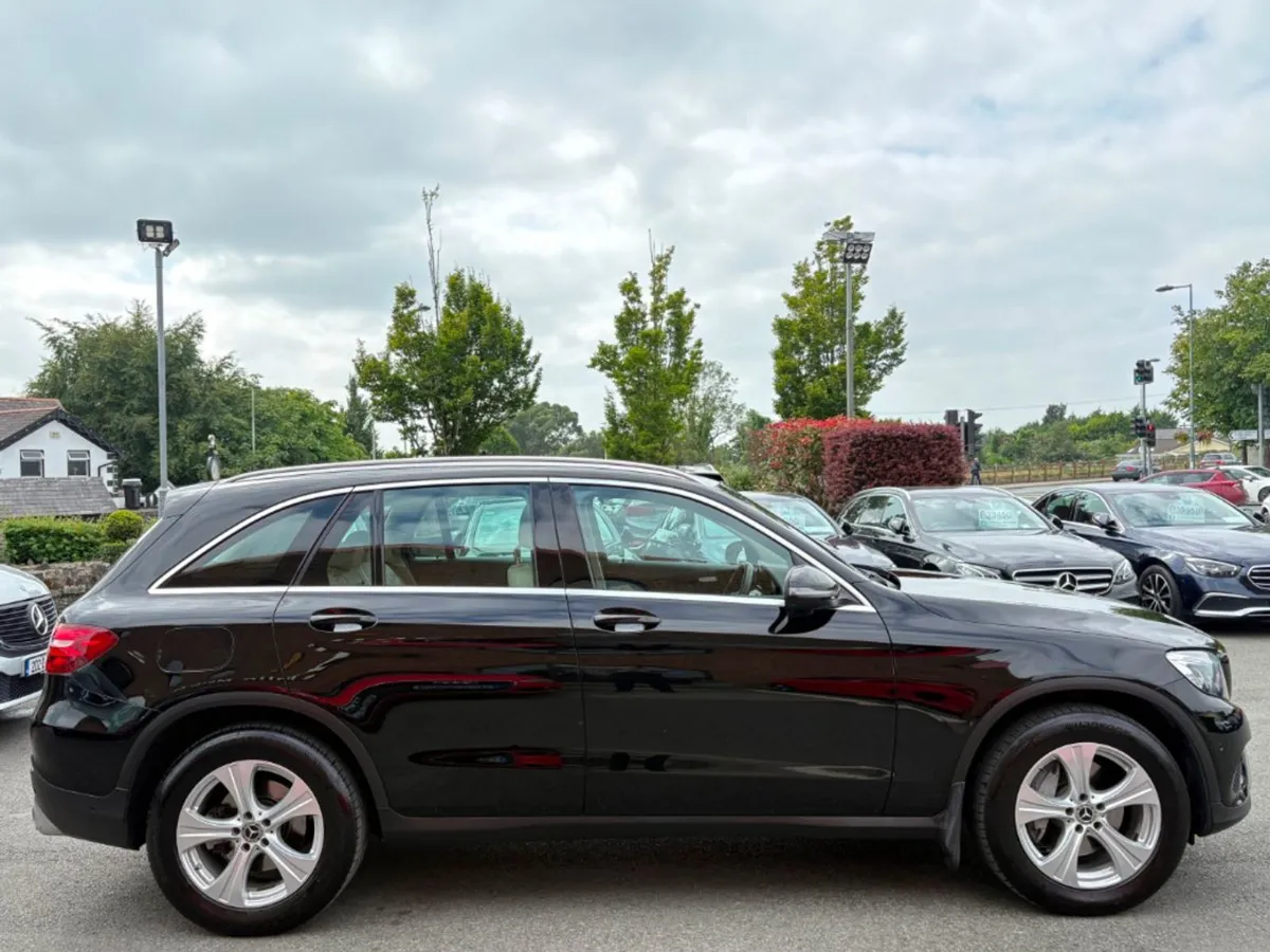 Mercedes-Benz GLC-Class 250D 4matic 5DR Auto  gre - Image 4