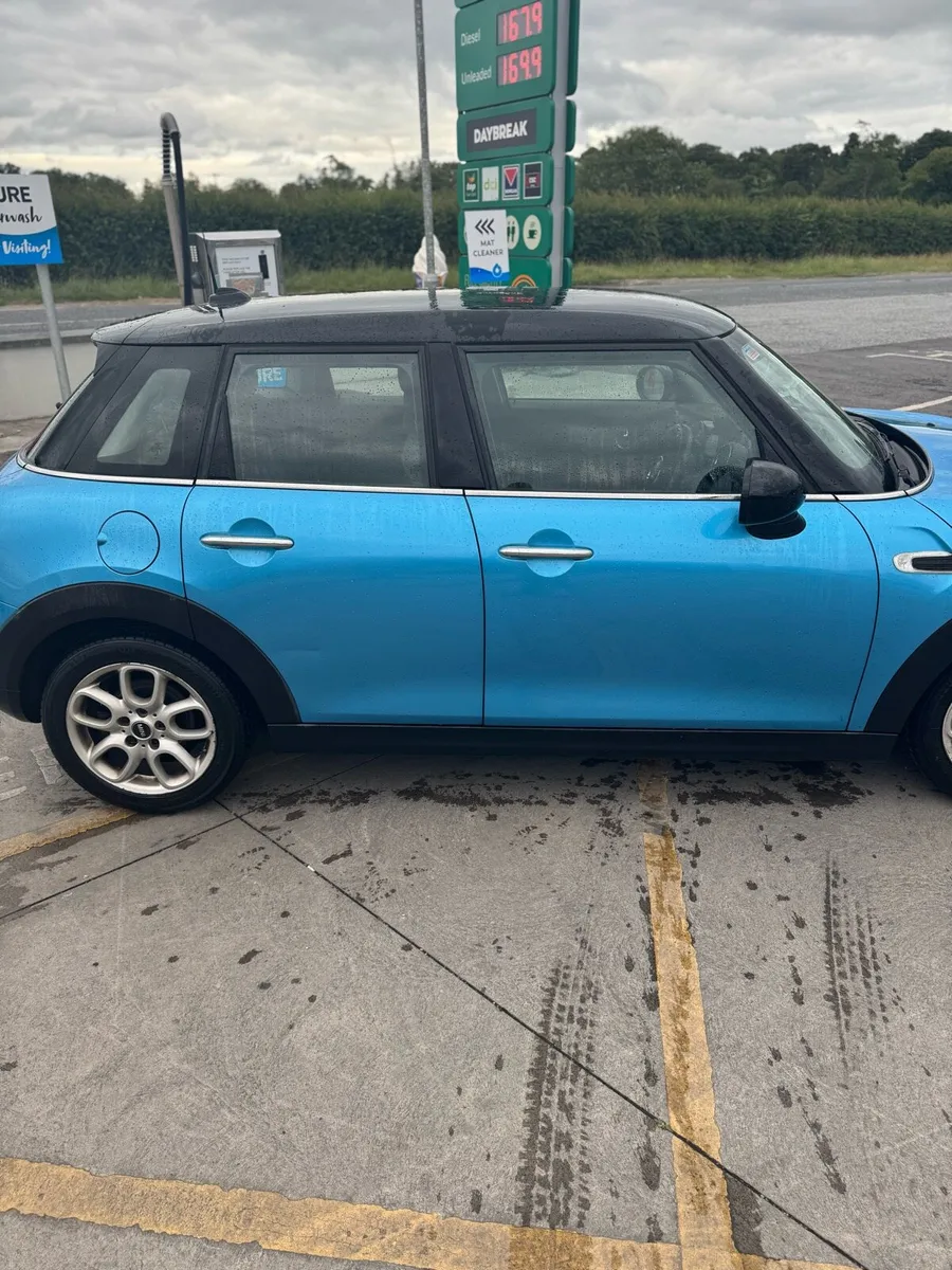 Mini Cooper s 5 door - Image 3