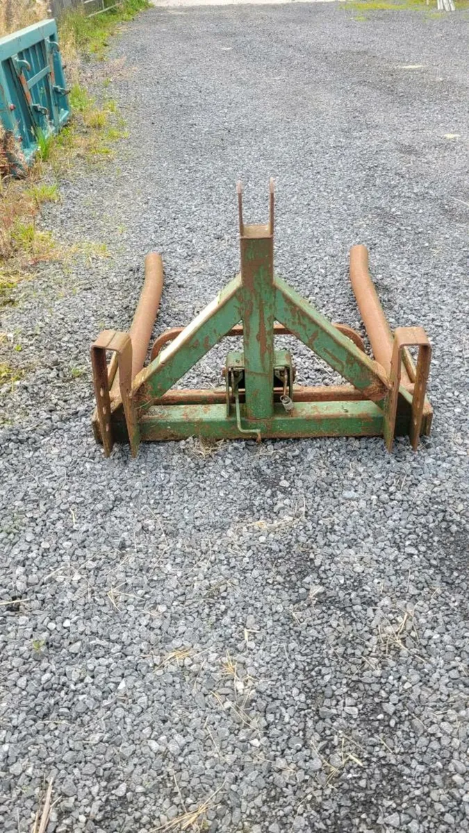 Bale handler - Image 1