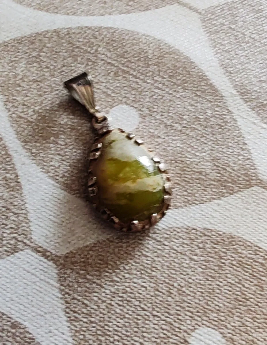 Vintage sterling silver pendant - Image 2