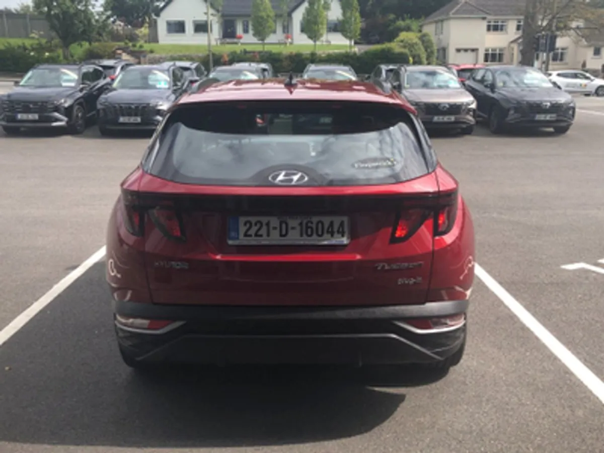 Hyundai Tucson Executive 1.6 Plug-in Hybrid 4WD - Image 3