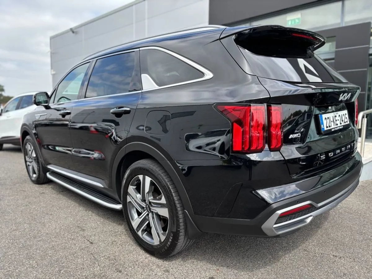 Kia Sorento 1.6 K4 Plug in Hybrid Automatic ( 7 S - Image 4