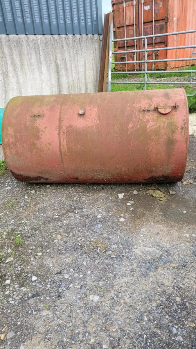 Water tank - Image 2