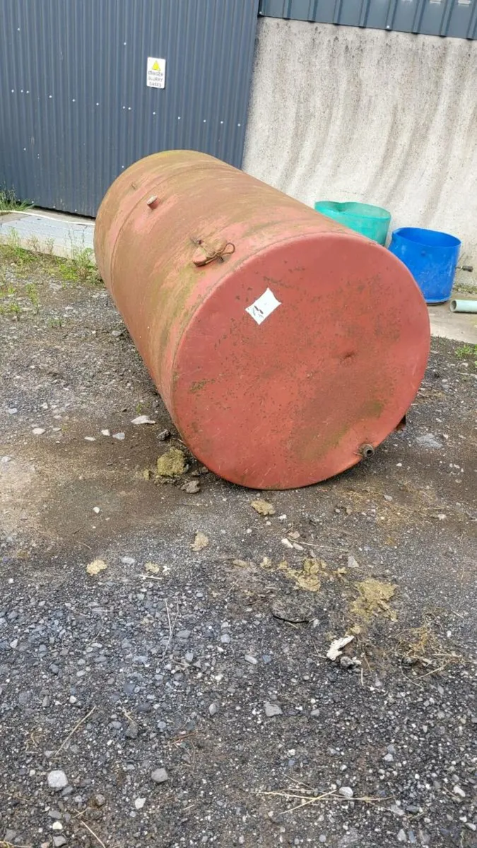 Water tank - Image 3