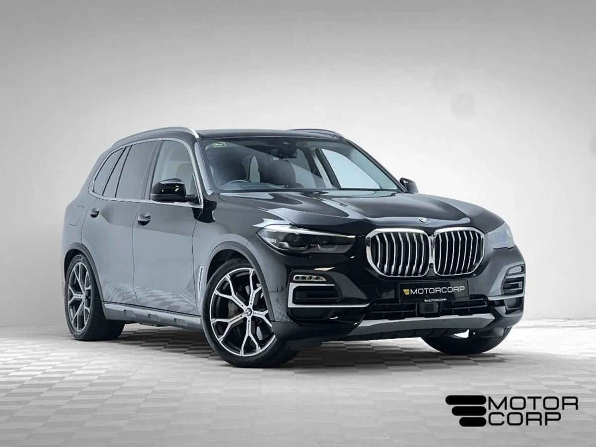 BMW X5 45E X Line Xdrive - Image 1