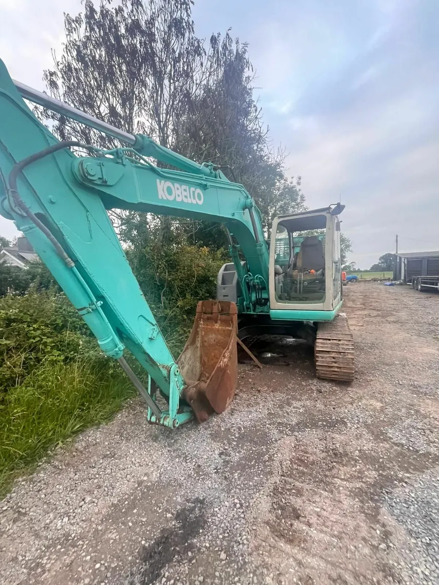 11T Kobelco - Image 2
