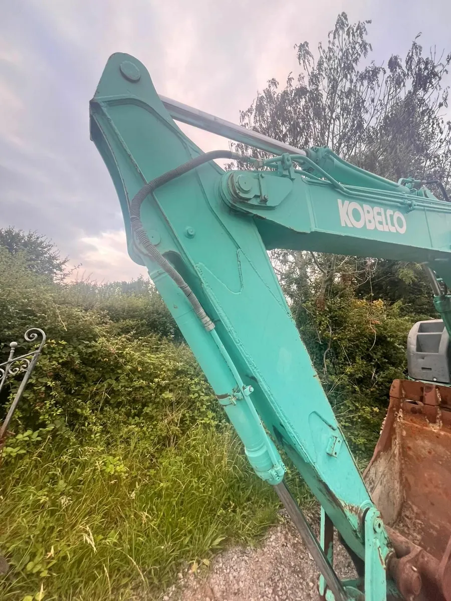 11T Kobelco - Image 4