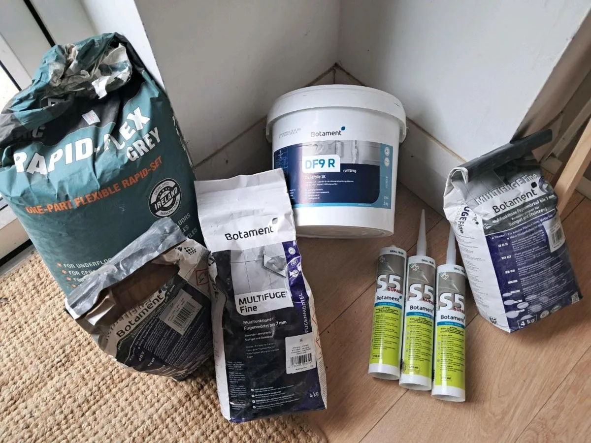 Tiling grout and adhesive - Image 1