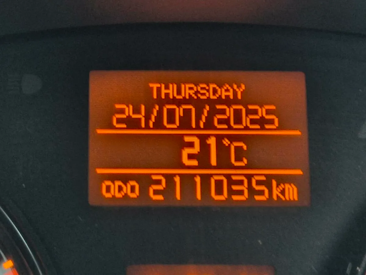 Toyota Avensis  Nct 10/26 - Image 2