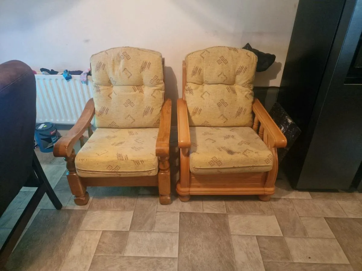 2 Comfortable arm chairs - Image 2