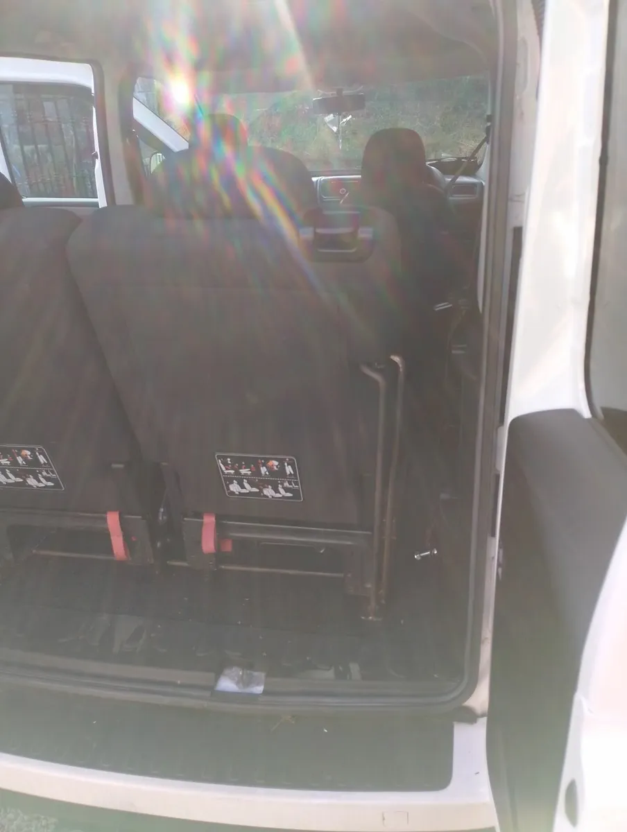2017 Fiat Doblo rear foldable removable seats - Image 2