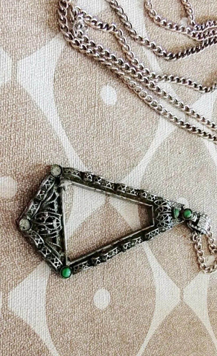 Vintage silvertone pendant - Image 4