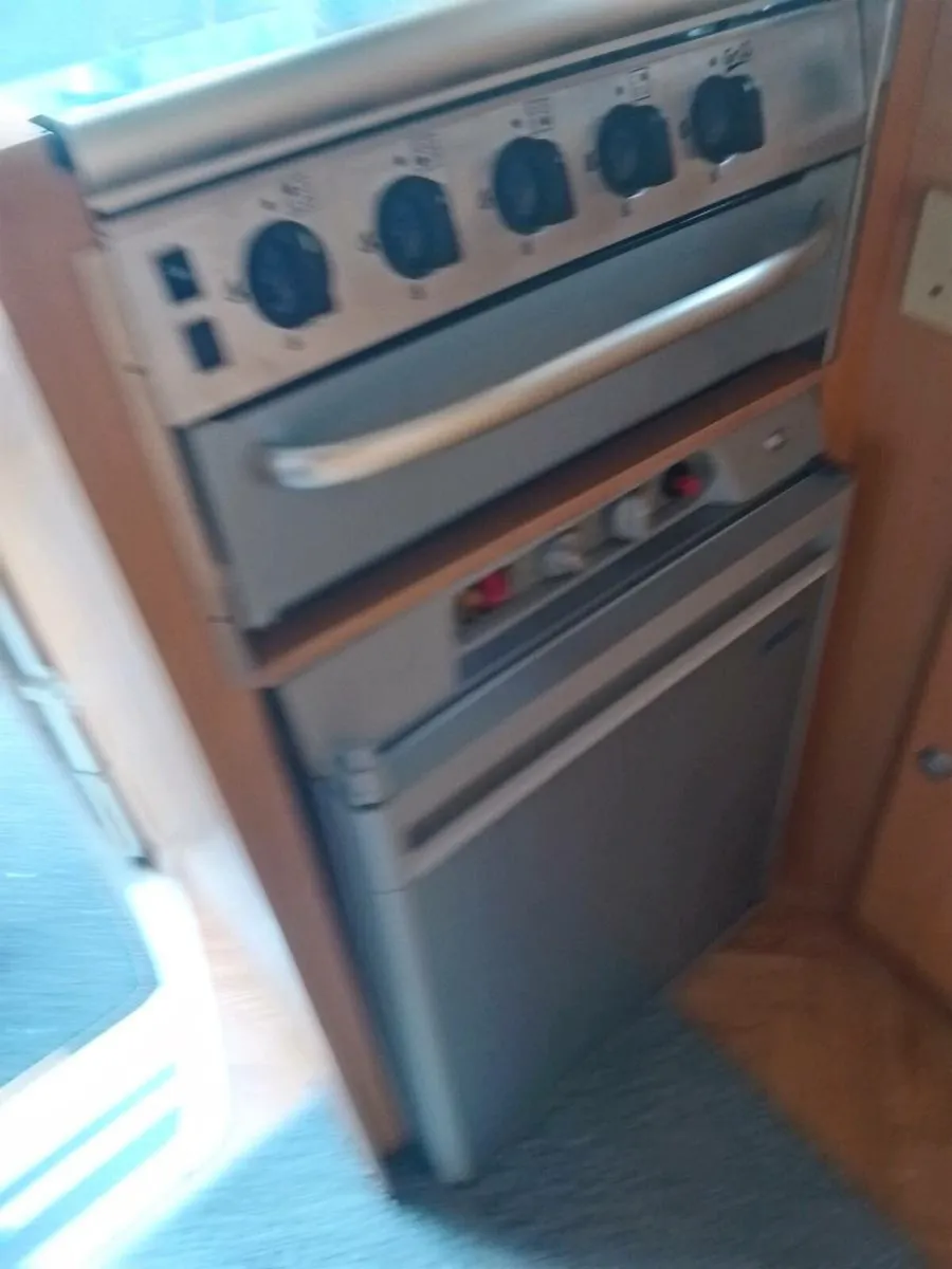 Camper - Image 1
