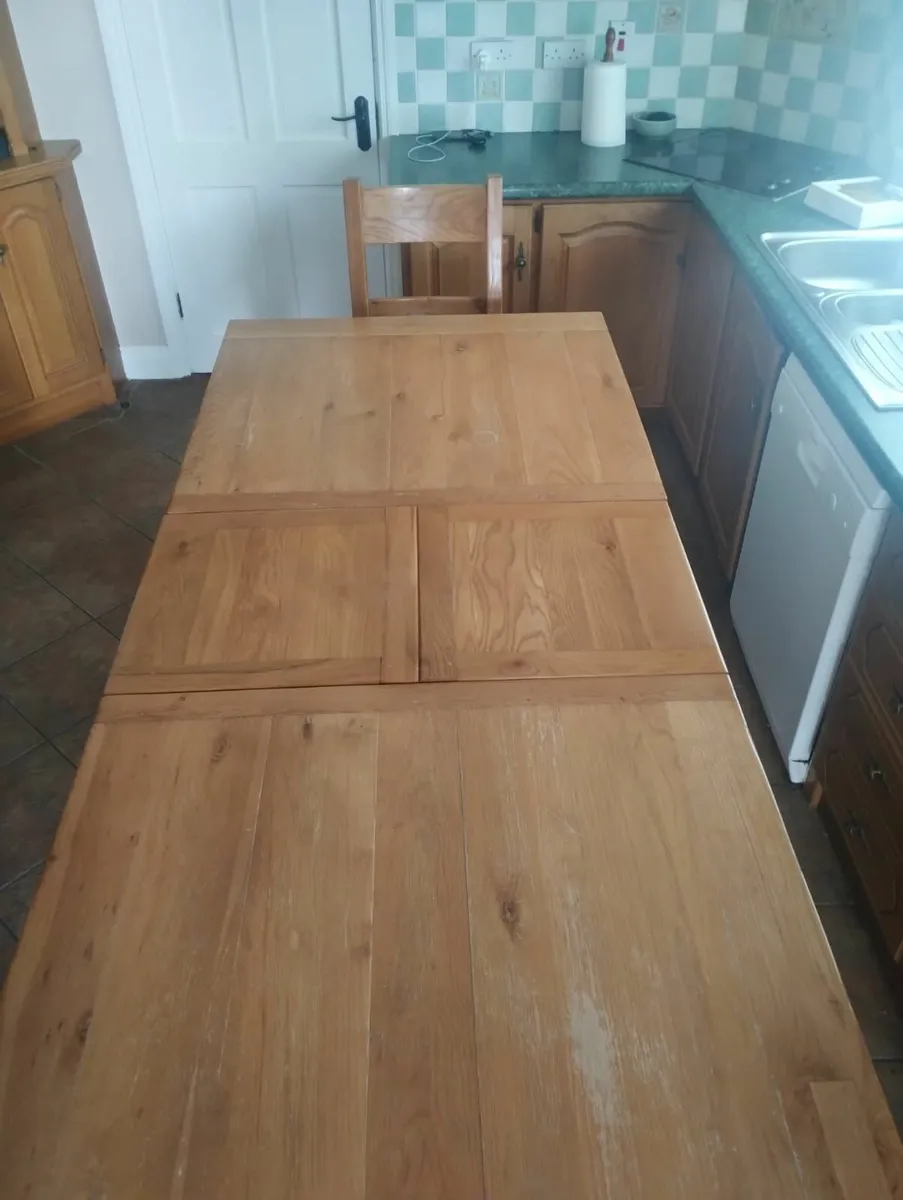 Kitchen Table and chairs - Image 3
