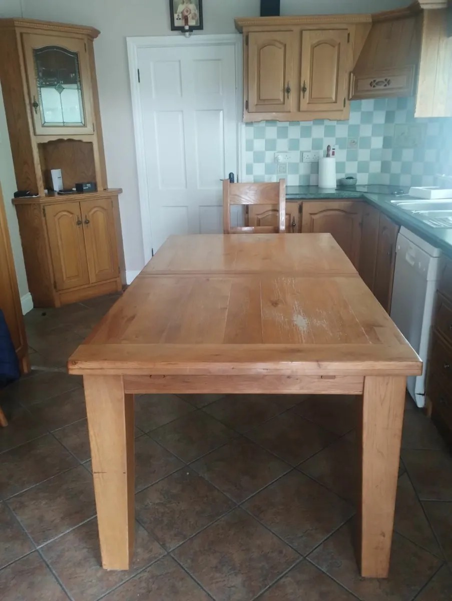 Kitchen Table and chairs - Image 4