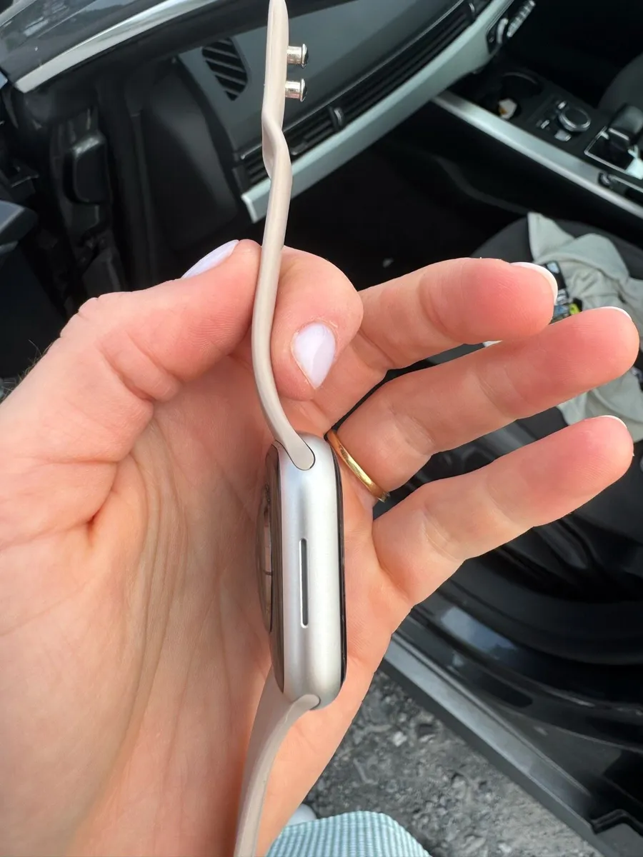Apple Watch Series 8 - Image 4