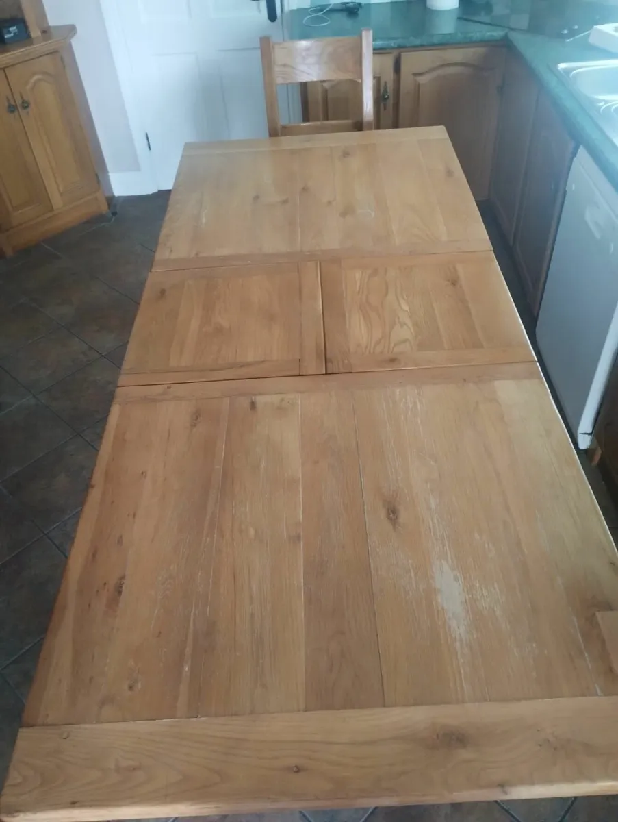 Kitchen Table and chairs - Image 1