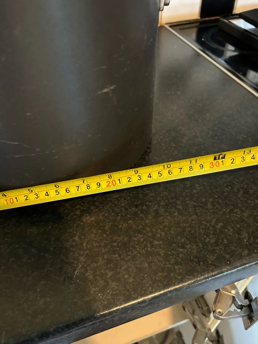 Large Cooking Pot - Image 2