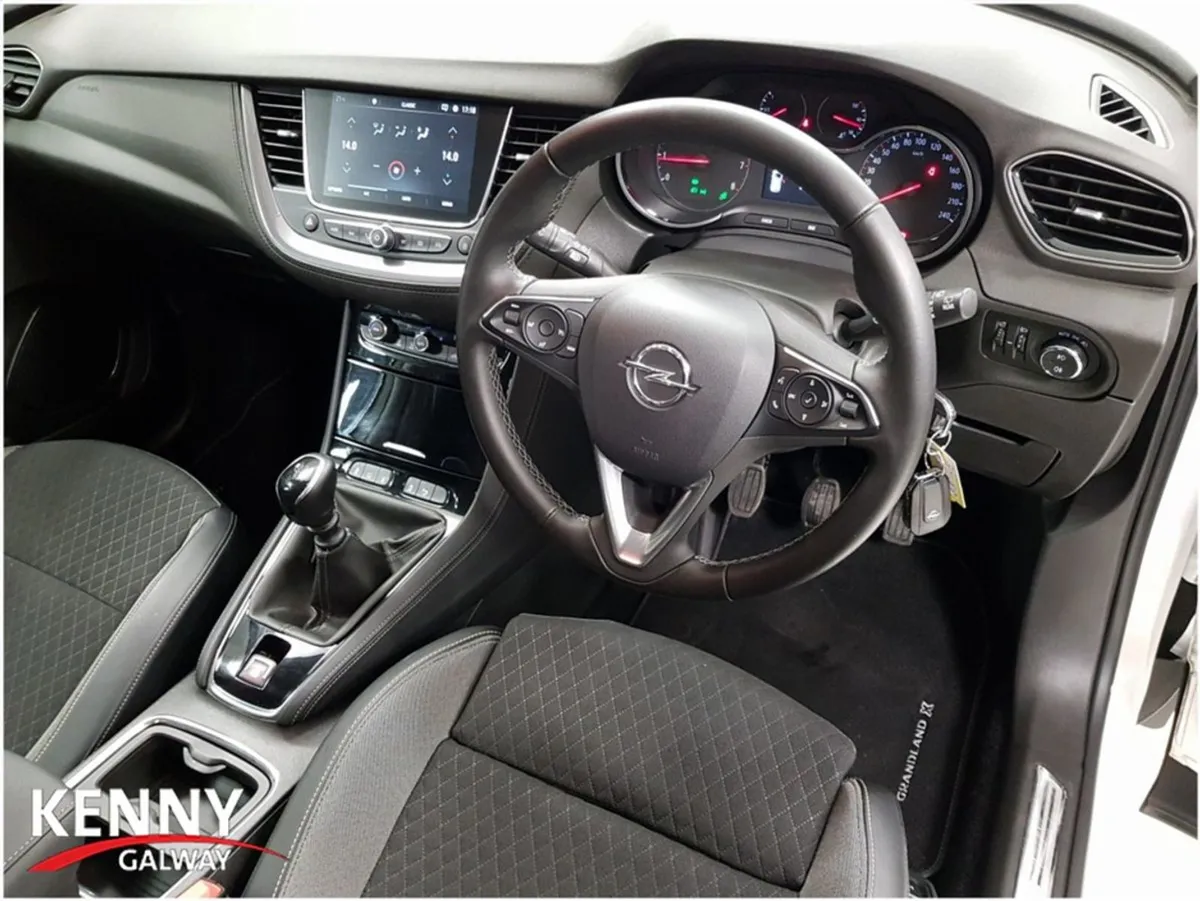 Opel GRANDLAND X CUV SRI 1.2 130PS Petrol 4DR - Image 2