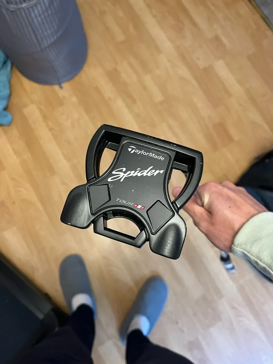 Taylormade Spider Tour Black 34” - Image 1