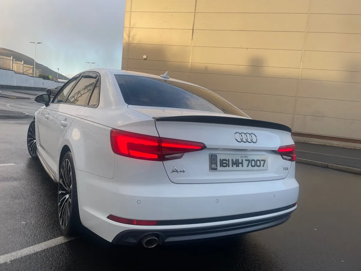 Audi A4 2016 - Image 4
