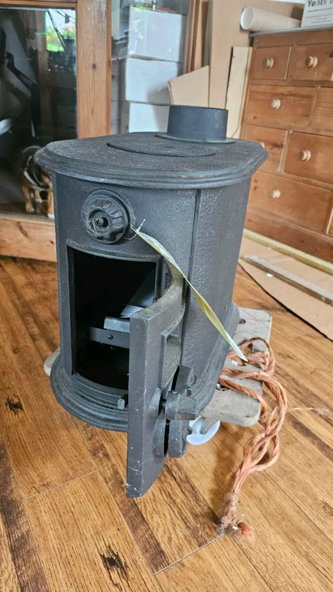 Tiny Stove - Image 4