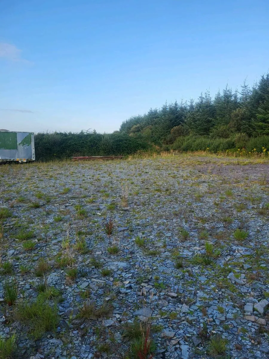 Land for sale - Image 3