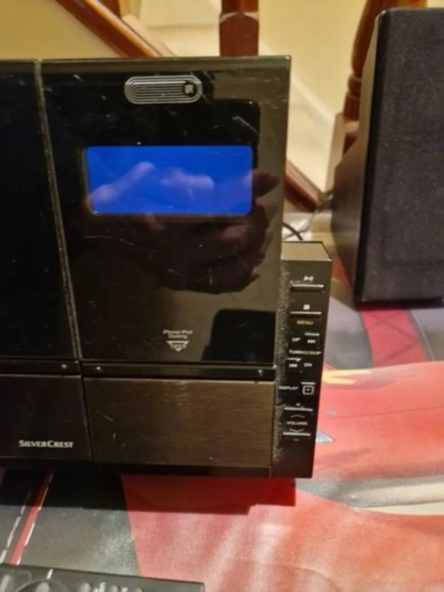 Hifi Stereo with CD, Radio, iPod Dock, AUX, USB RC - Image 4