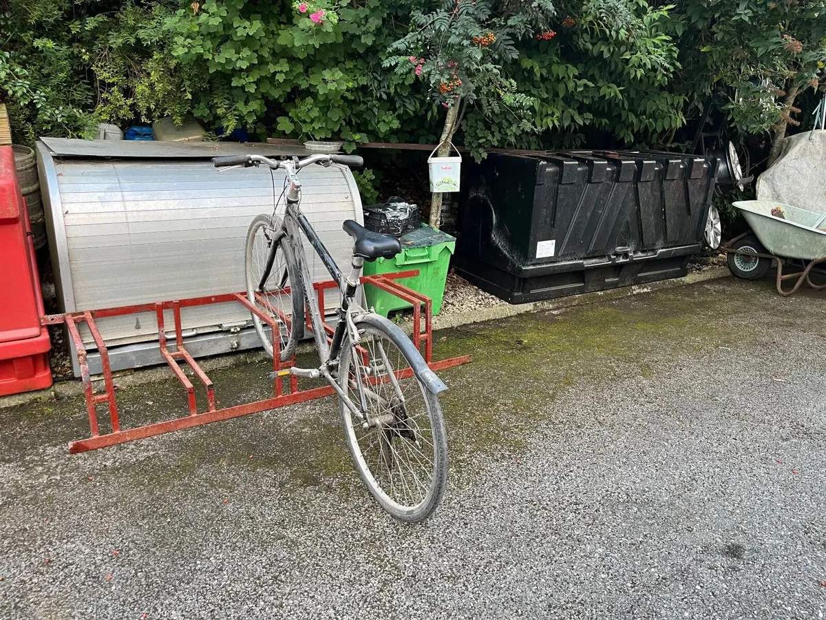 Bike stand - Image 3