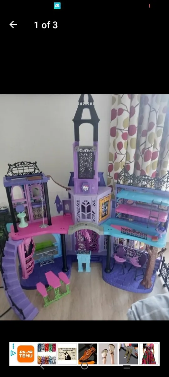 Monster High Dolls House - Image 2