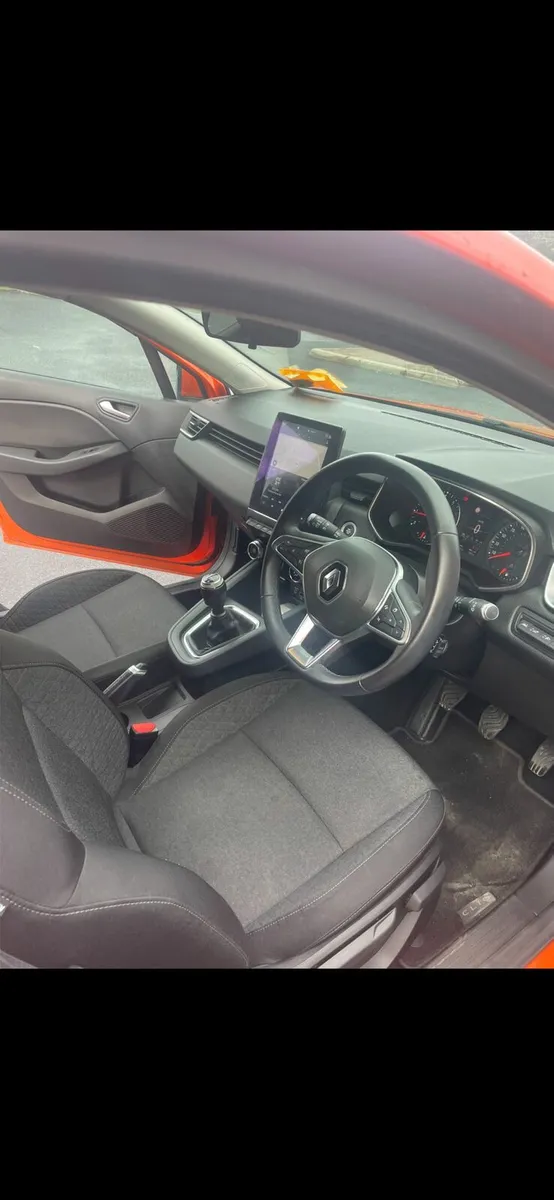 Car - Image 3
