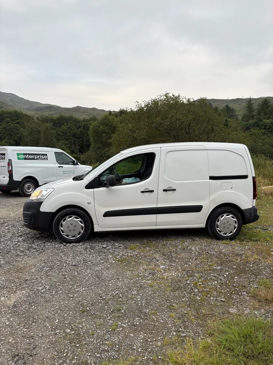 2016 Peugeot Partner Professional  NO VAT 3seater - Image 4