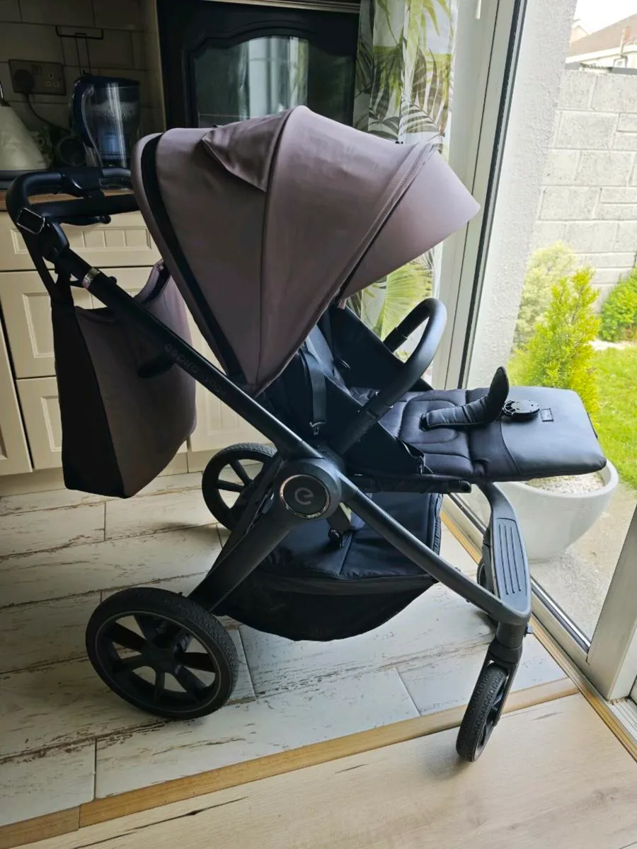 3 in 1 travel system Espiro Yoga - Image 2