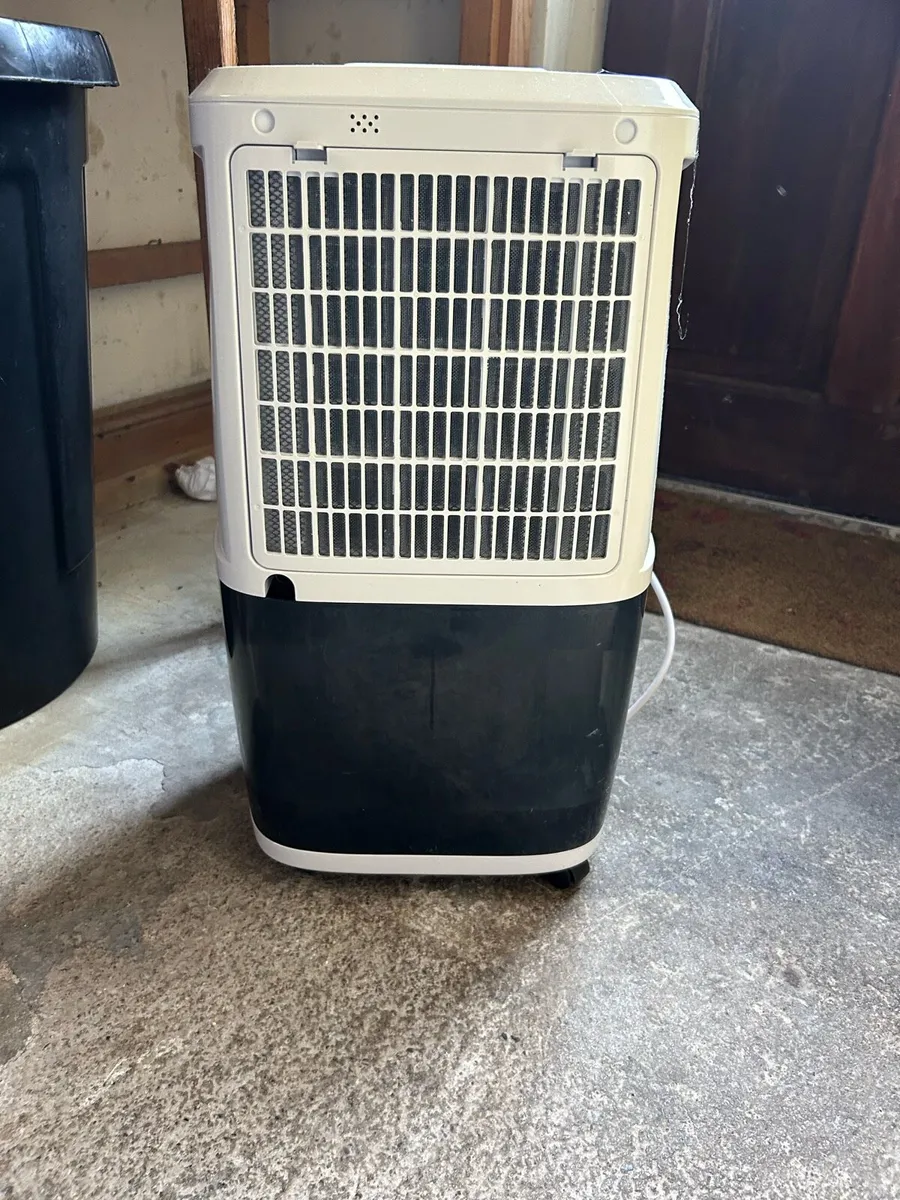 This is a Dimplex EverDri 20L Dehumidifier - Image 1