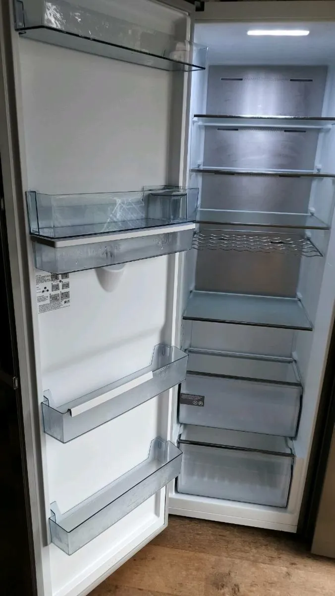 2 x Free Standing Tall Fridge & Freezer - Image 3