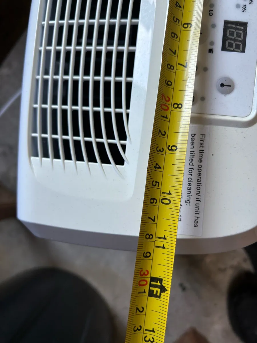 This is a Dimplex EverDri 20L Dehumidifier - Image 4