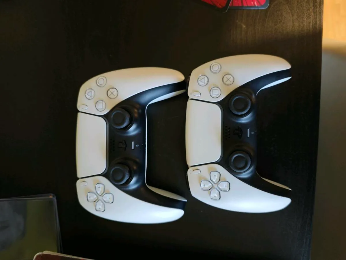Playstation 5 - Image 4