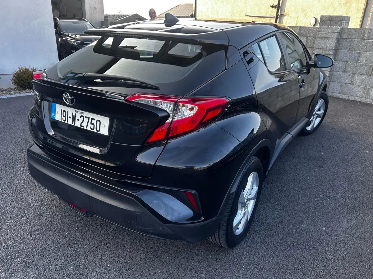 Toyota CHR 1.2 Petrol Luna - Image 2
