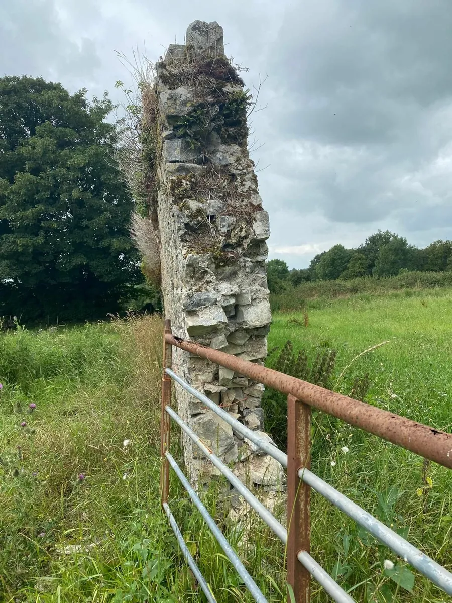 Building stone - Image 1
