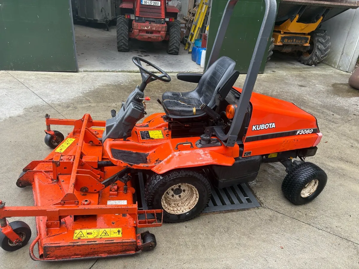 Kubota F3060 - Image 4