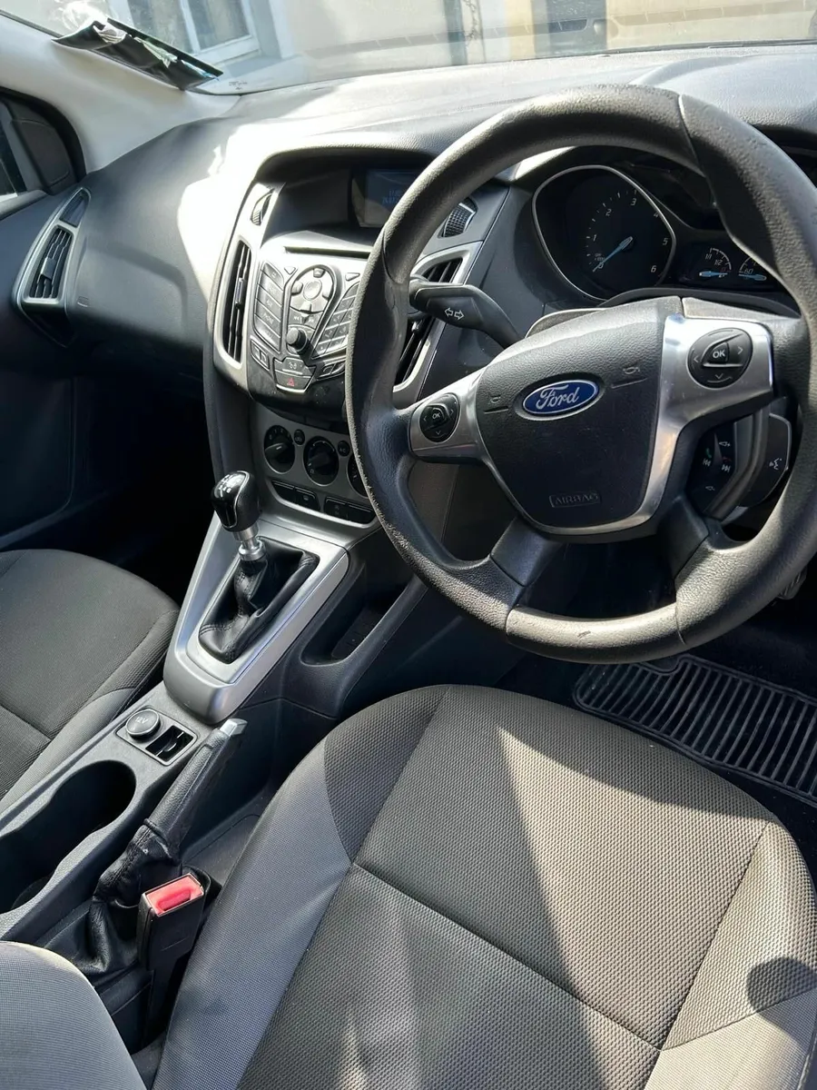 Ford Focus 2012 - Image 3