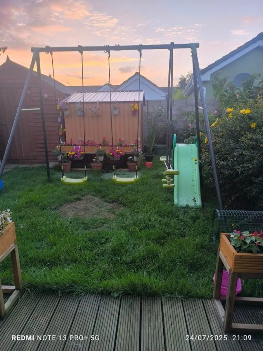 Free swing included with a net swing and slide - Image 3