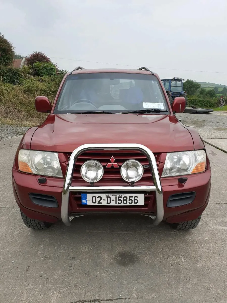 02 Mitsubishi Pajero  2.5 - Image 1